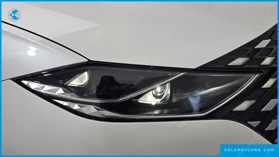 HYUNDAI GRANDEUR LE BLANC