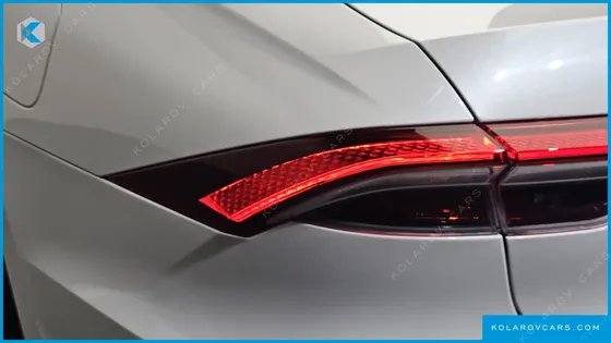 HYUNDAI GRANDEUR LE BLANC