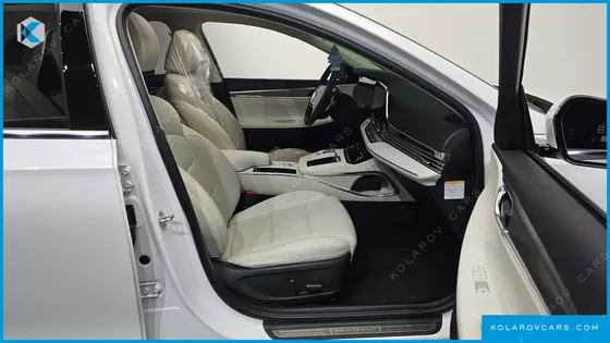HYUNDAI GRANDEUR LE BLANC