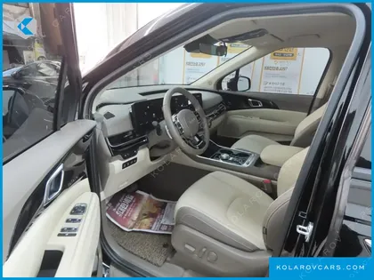 KIA CARNIVAL GASOLINE 7-SEATER SIGNATURE