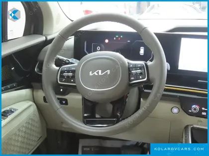 KIA CARNIVAL GASOLINE 7-SEATER SIGNATURE