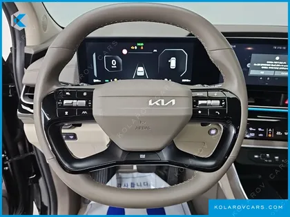 KIA CARNIVAL GASOLINE 9-SEATER SIGNATURE