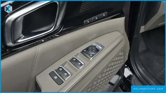 KIA CARNIVAL HEV 9SEATER GRAVITY