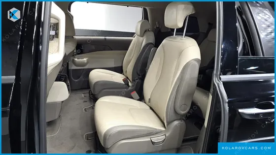 KIA CARNIVAL 9-SEATER GRAVITY
