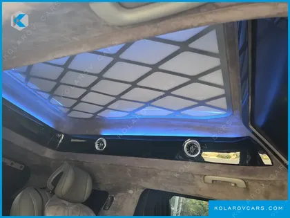 KIA CARNIVAL GASOLINE 4-SEATER HI LIMOUSINE