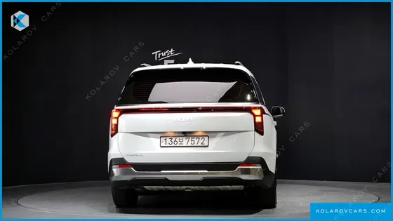 KIA CARNIVAL 9-SEATER NOBLESSE