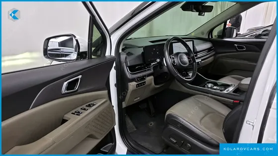 KIA CARNIVAL 9-SEATER NOBLESSE