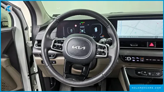 KIA CARNIVAL 9-SEATER NOBLESSE