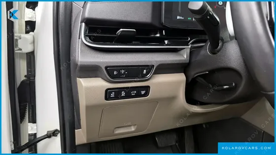 KIA CARNIVAL 9-SEATER NOBLESSE