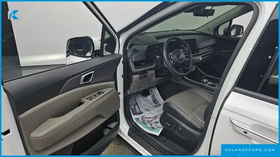 KIA CARNIVAL 9-SEATER NOBLESSE