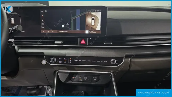KIA CARNIVAL 9-SEATER NOBLESSE