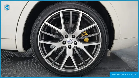 MASERATI LEVANTE 3.0 AWD GRANSPORT