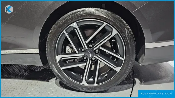 GENESIS G80 GASOLINE 2.5 TURBO 2WD