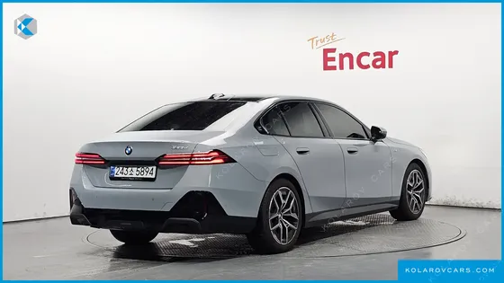 BMW 5 SERIES 523D M SPORT