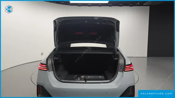 BMW 5 SERIES 523D M SPORT
