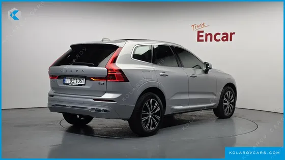 VOLVO XC60 B5 INSCRIPTION
