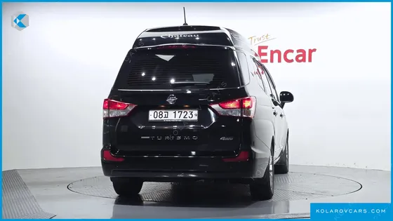 KGM - SSANGYONG KORANDO 4WD CHATEAU 9-SEATER