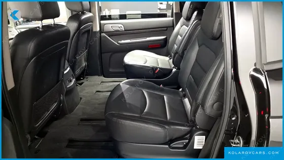 KGM - SSANGYONG KORANDO 4WD CHATEAU 9-SEATER