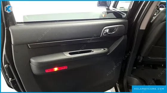 KGM - SSANGYONG KORANDO 4WD CHATEAU 9-SEATER