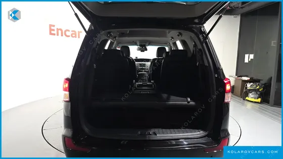 KGM - SSANGYONG KORANDO 4WD CHATEAU 9-SEATER