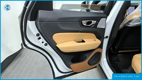 VOLVO XC60 B6 ULTIMATE BRIGHT