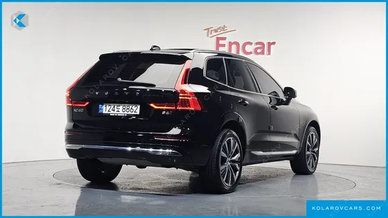 VOLVO XC60 B6 INSCIRTION