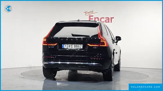 VOLVO XC60 B6 INSCIRTION
