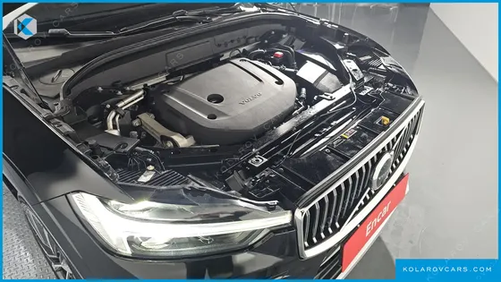 VOLVO XC60 B6 INSCIRTION