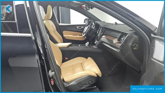VOLVO XC60 B6 INSCIRTION