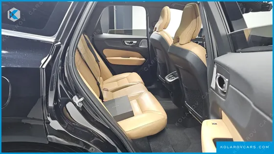 VOLVO XC60 B6 INSCIRTION