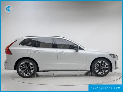 VOLVO XC60 B5 ULTRA DARK AIR SUS
