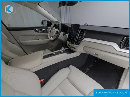 VOLVO XC60 B5 ULTRA DARK AIR SUS