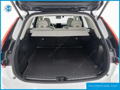 VOLVO XC60 B5 ULTRA DARK AIR SUS