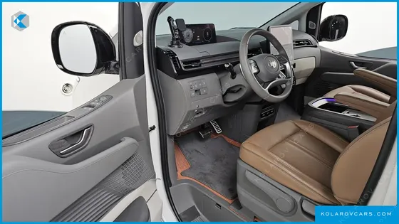 HYUNDAI STARIA 4WD CAMPER