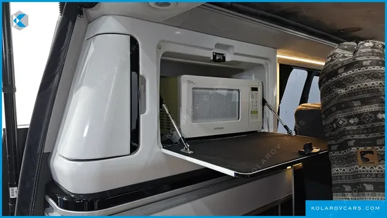 HYUNDAI STARIA 4WD CAMPER
