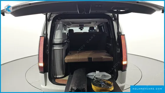 HYUNDAI STARIA 4WD CAMPER