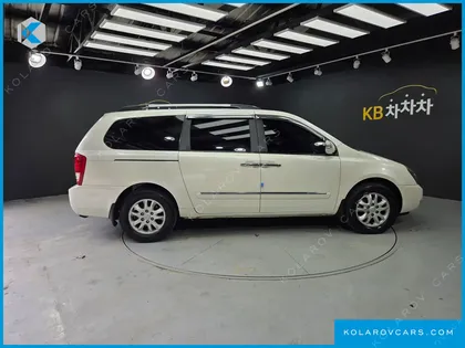 KIA CARNIVAL NEW CARNIVAL GX