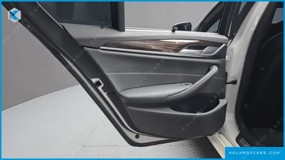 BMW 5 SERIES 520I M SPORT