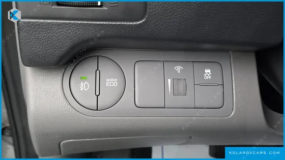 HYUNDAI STAREX VAN 3-SEATER