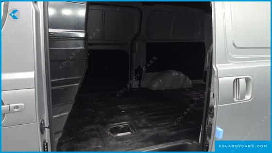 HYUNDAI STAREX VAN 3-SEATER