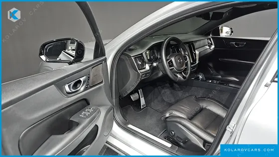 VOLVO S60 B5 R-DESIGN