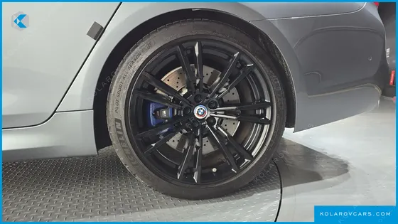BMW M5 M5 SEDAN