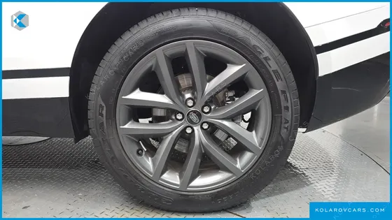 LAND ROVER RANGE ROVER VELAR 2.0 P400E DYNAMIC SE