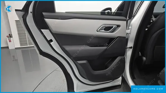 LAND ROVER RANGE ROVER VELAR 2.0 P400E DYNAMIC SE