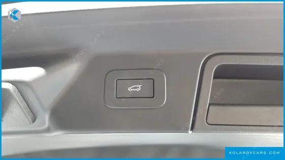 LAND ROVER RANGE ROVER VELAR 2.0 P400E DYNAMIC SE