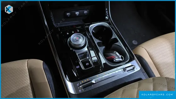 KIA CARNIVAL 7-SEATER SIGNATURE