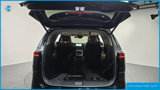 KIA CARNIVAL 7-SEATER SIGNATURE