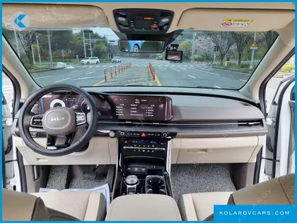 KIA CARNIVAL GASOLINE 9-SEATER SIGNATURE