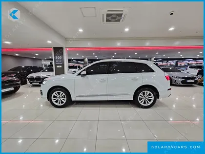 AUDI Q7 45 TFSI QUATTRO