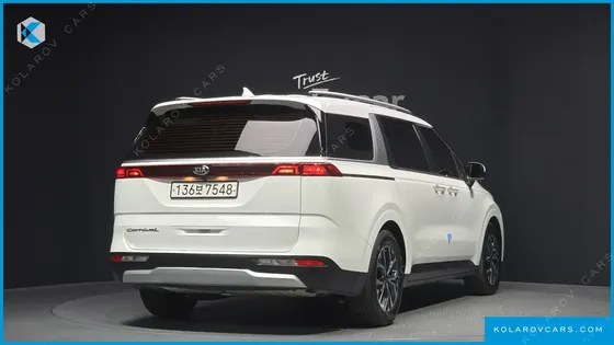 KIA CARNIVAL 9-SEATER PRESTIGE